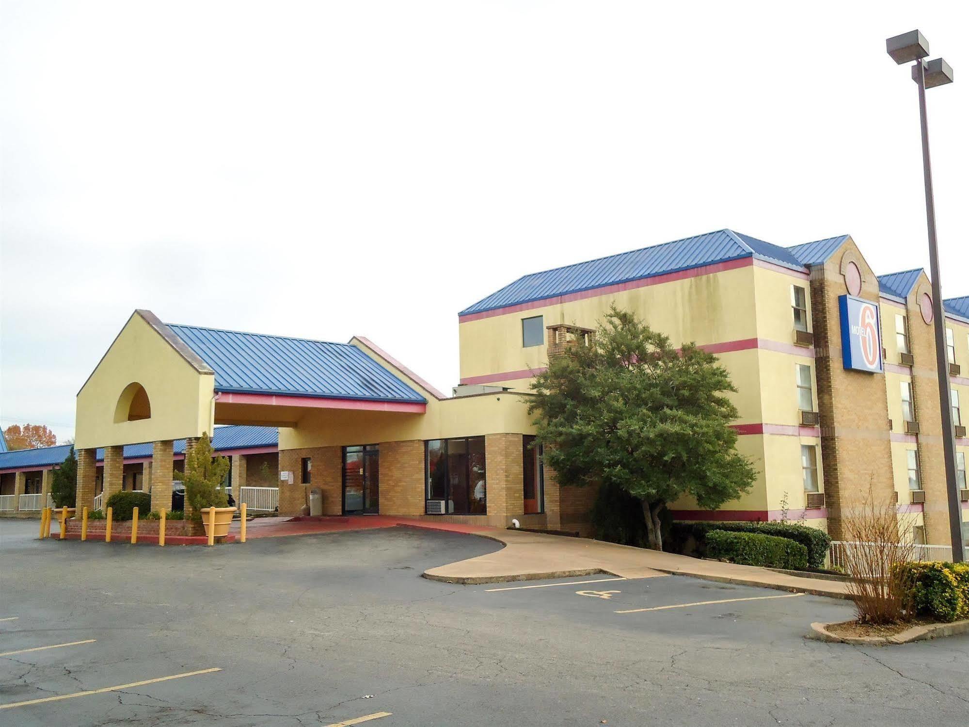 Motel 6 Memphis Exterior photo